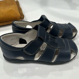 PEDIPED SANDALS
